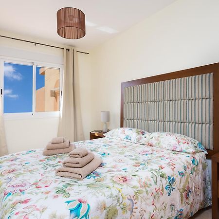 アデヘAdeje With Pool, Sea View And Free Wifiアパートメント エクステリア 写真
